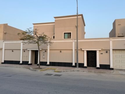فيلا جلموده 560م² تايب B2 | صك حر وتشطيب فاخر