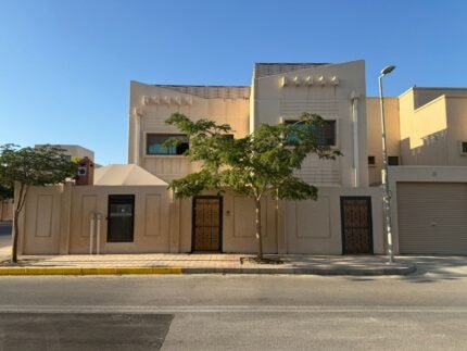 فيلا جلموده 493م² تايب B2 | صك حر ومؤجرة على سابك