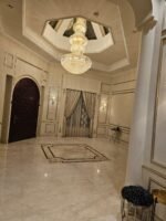 قصر فاخر 2400م مطل على البحر – سدير الجنوبية 🏰🌊