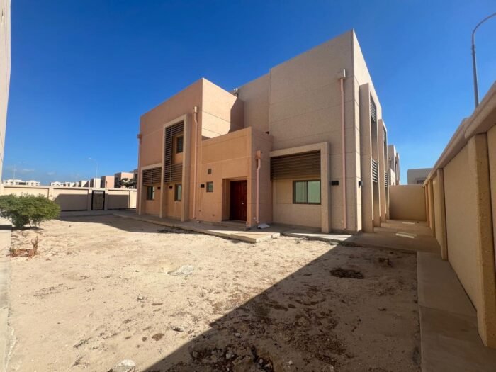 ⁦فيلا جلموده 560م² مشروع الكفاح A1 محلة الطائف⁩ - الصورة ⁦8⁩