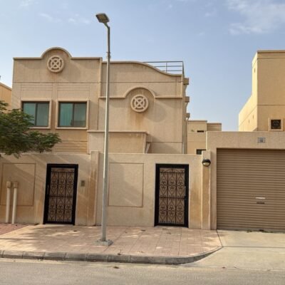 فيلا للبيع في جلموده – مساحة 480 م بيوت الهيئة أزميل A2 | مؤجرة سابك