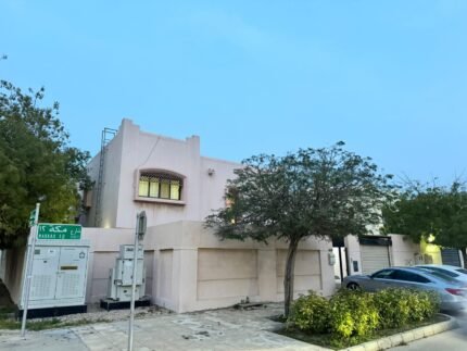 فيلا للبيع بيوت ساسرف – الفناتير – محلة مكة الجنوبية جاهزة للسكن– مساحة 485م