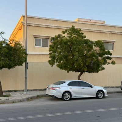 فيلا رأس بلك للبيع في الجبيل الصناعية – حي القدس 9 | 523م | 5 غرف نوم | ثلاث شوارع