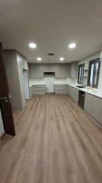 ⁦فيلا مودرن للبيع في جلموده – محلة العلا | بيوت مرافق تايب 5 | 590م | زاوية واجهتين⁩ - الصورة ⁦6⁩