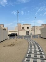 ⁦فيلا سابك تايب 1 للبيع في المطرفية بمساحة 559م | ثلاث واجهات | موقع مميز وقريبة من الخدمات⁩ - الصورة ⁦2⁩