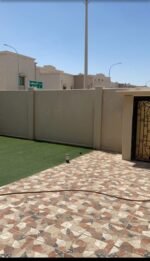 ⁦فيلا الهيئة الملكية A1 للبيع في جلموده بمساحة 420م | مؤجرة وقريبة من الخدمات⁩ - الصورة ⁦13⁩