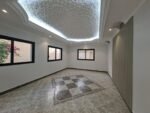 ⁦فيلا بتروكيميا للبيع في الفناتير بمساحة 535م | زاوية شارعين | تصميم مميز وحديقة داخلية⁩ - الصورة ⁦19⁩