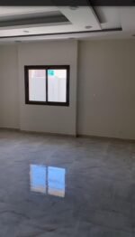 ⁦فيلا الهيئة الملكية A1 للبيع في جلموده بمساحة 420م | مؤجرة وقريبة من الخدمات⁩ - الصورة ⁦7⁩