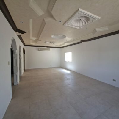 فيلا للبيع في دارين 720 م² | بيوت سابك تايب C قريبة من الكورنيش وجاهزة للسكن