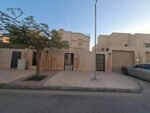 بيت بناء الهيئة الملكية أزميل A2 بمساحة 480م في جلمودة | تكييف مركزي وجار المسجد