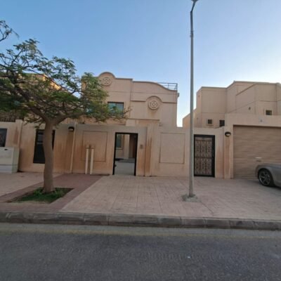 بيت بناء الهيئة الملكية أزميل A2 بمساحة 480م في جلمودة | تكييف مركزي وجار المسجد