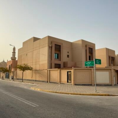 فيلا الهيئة الملكية الكفاح B2 (زاوية 600م) بجلمودة | موقع استثنائي بجوار المسجد والكورنيش