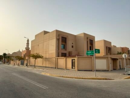 فيلا الهيئة الملكية الكفاح B2 (زاوية 600م) بجلمودة | موقع استثنائي بجوار المسجد والكورنيش