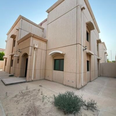 فيلا الهيئة العسيس 1 (390م) الجبيل الصناعية - جلمودة | مصانة من سابك وبجوار المسجد