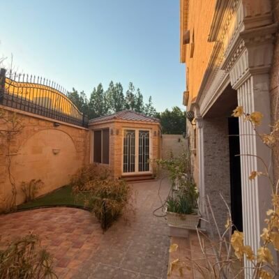 فيلا سكنية فاخرة 778م² بالفاروق الجنوبية | على شارعين – صك حر