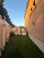 فيلا سكنية فاخرة 778م² بالفاروق الجنوبية | على شارعين – صك حر