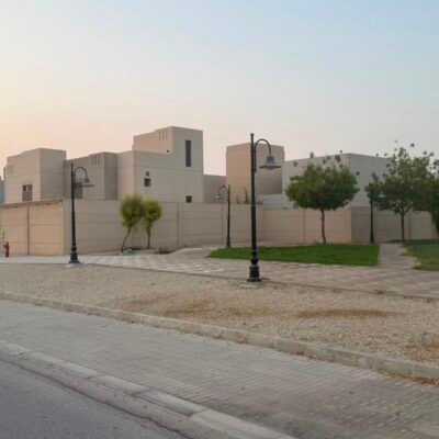 فيلا فاخرة للبيع بمساحة 523م² | الجبيل الصناعية – حي المطرفية