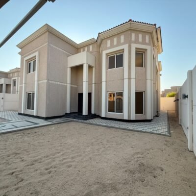 فيلا فاخرة للبيع 638م² ( تايب C) | الجبيل الصناعية – حي جلمودة (محلة الطائف)