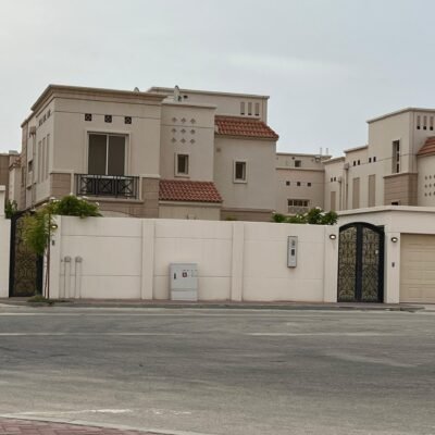 فيلا فاخرة للبيع 630م² (صك حر) | الجبيل الصناعية – حي المطرفية