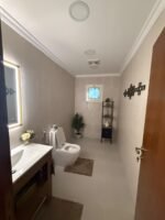 فيلا فاخرة للبيع 583م² (صك حر) | الجبيل الصناعية – حي دارين 6