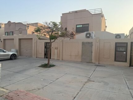 فيلا فاخرة بمساحة 530م² للبيع | الجبيل الصناعية – حي جلمودة 13